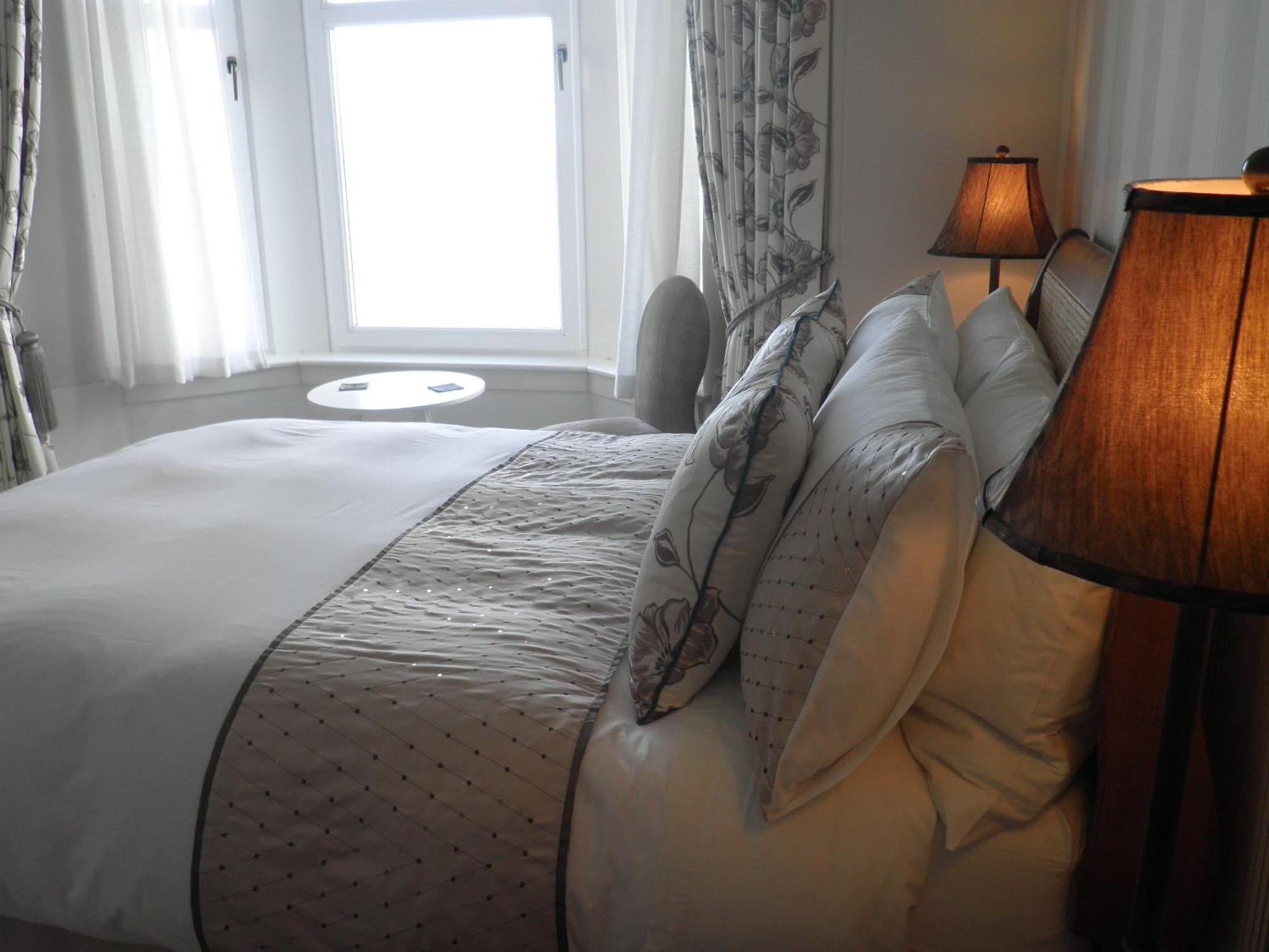 Douglas Park Guest House Kirn Room photo