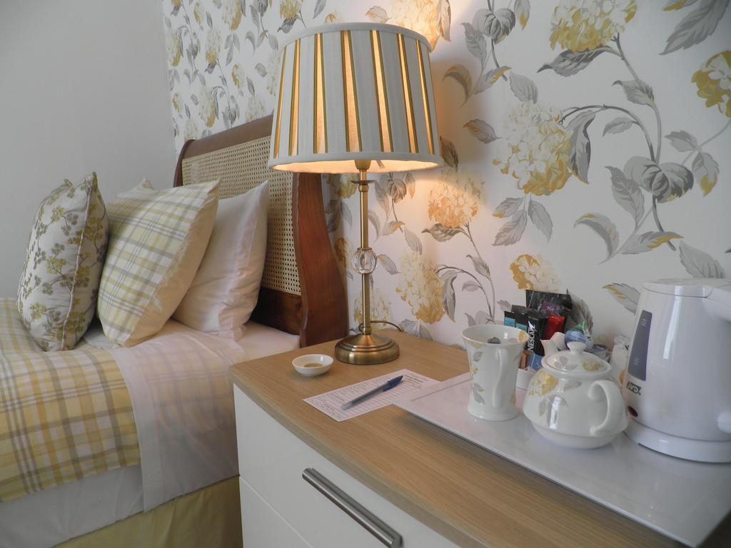 Douglas Park Guest House Kirn Room photo